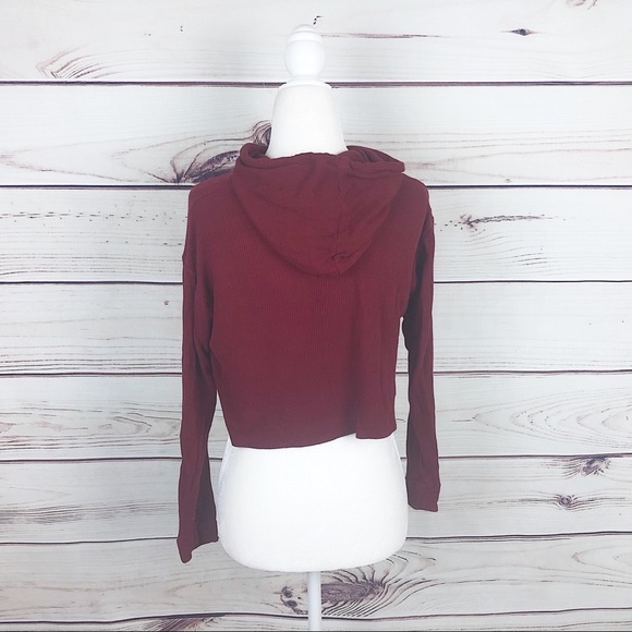 Ivy + Main Burgundy Red Waffle Knot Crop Hoodie - Picture 5 of 7